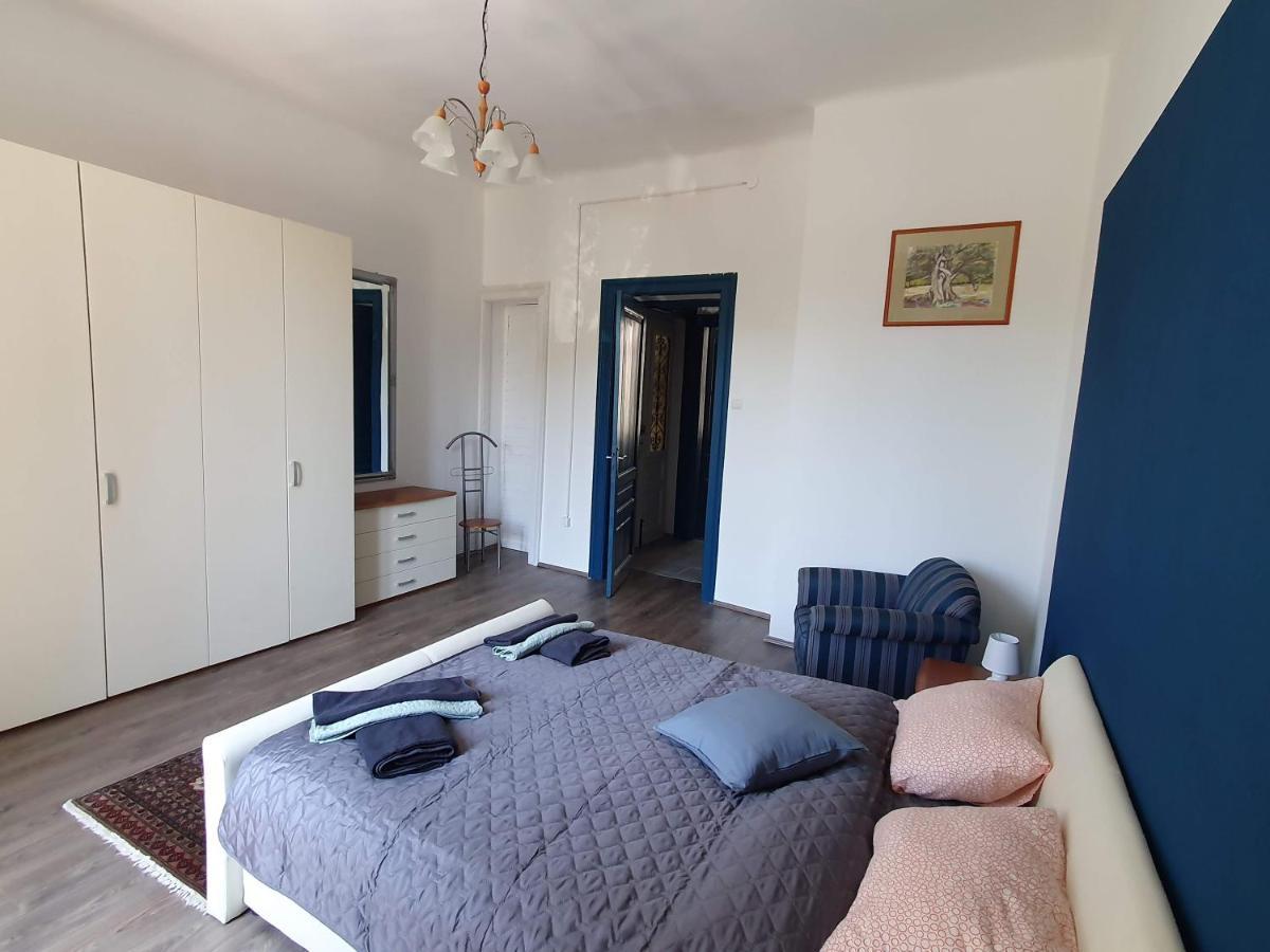 Apartment Tina Pula Luaran gambar